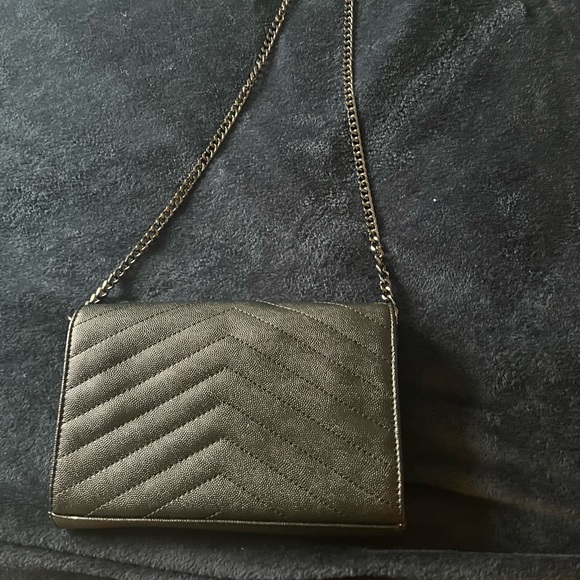 Purse - Picture 2 of 3